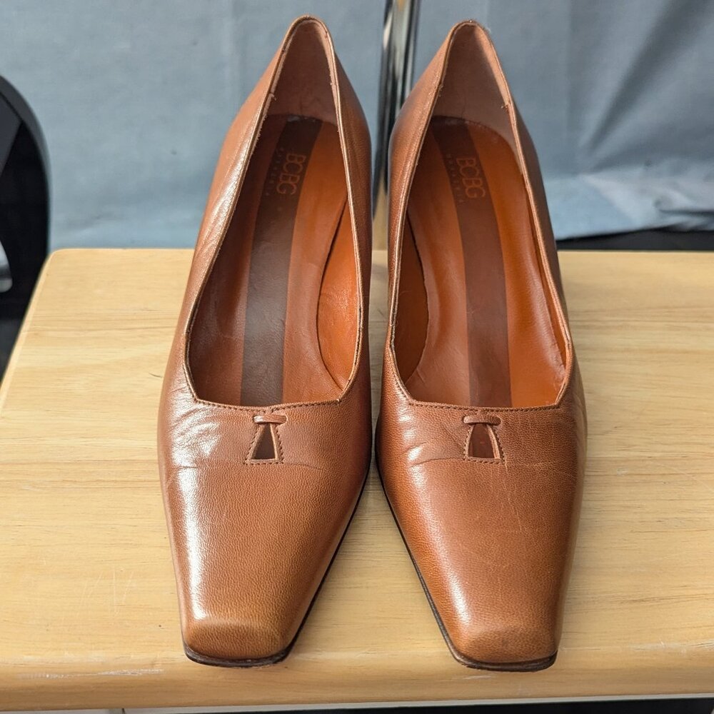 VINTAGE Brown Leather BCBG Pump Kitten Heels Size 8US/38.5EU